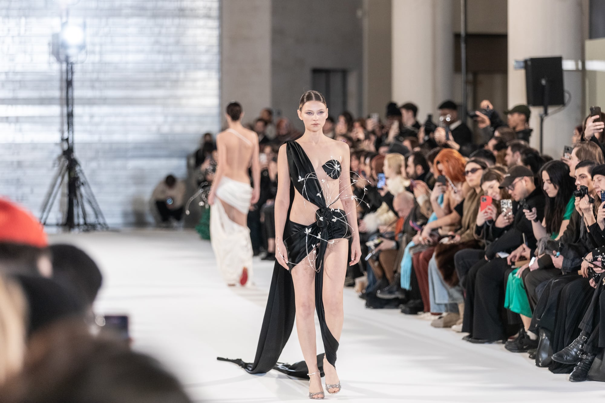 Juana Martín, Paris Fashion Week Haute Couture printemps-été 2024 © Cindy Voitus